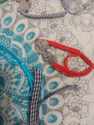 Lote Pulseras y Detalles Fallas