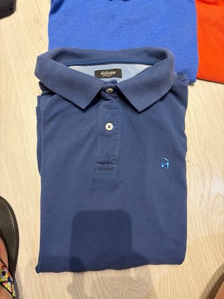 Lote 4 polos (negro, azul, naranja)