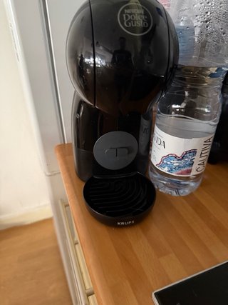 Cafetera Dolce Gusto Negra
