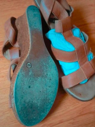Sandalias de piel marrones