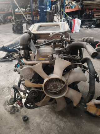 Motor Nissan Pickup Navara D22 2.5 T