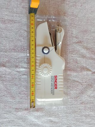 Máquina de coser Singer Mini Mender CEX300KN