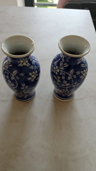 Pareja jarrones porcelana azul y blanco