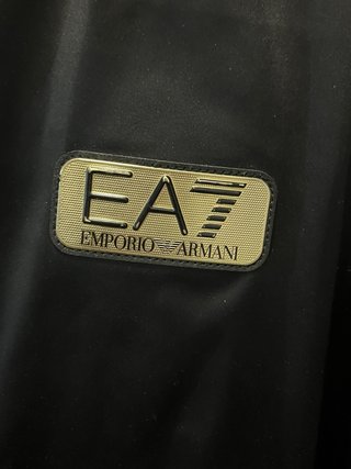 Chaqueta Armani Negra EA7