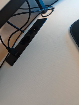 Mesa Gamer LED 2 Alturas Reposavasos Ganchos