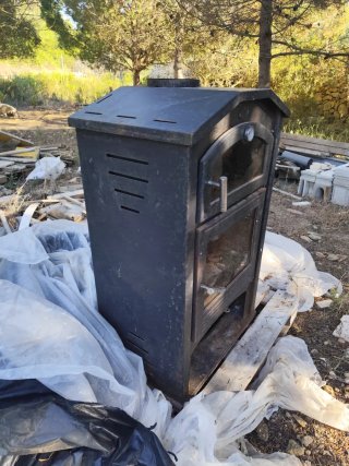 Estufa de leña con horno