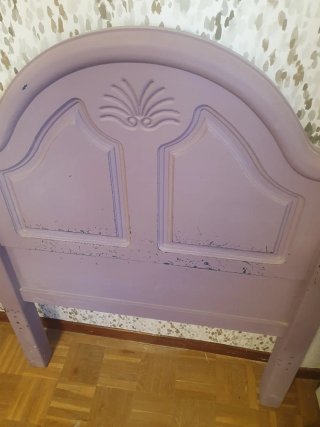 Cómoda y cabecero de madera maciza