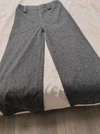 Pantalón recto gris oscuro talla M