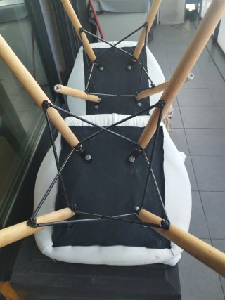 Juego de 2 Sillas Blancas