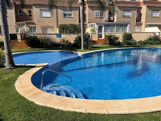 Chalet en alquiler en San Antonio de Benagéber