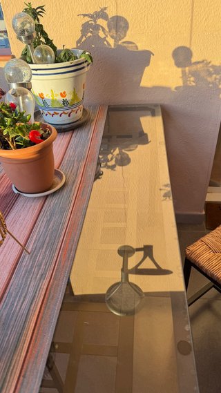 Mesa y 4 sillas de jardín