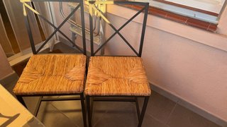 Mesa y 4 sillas de jardín