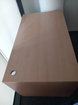 Mesa de oficina de madera