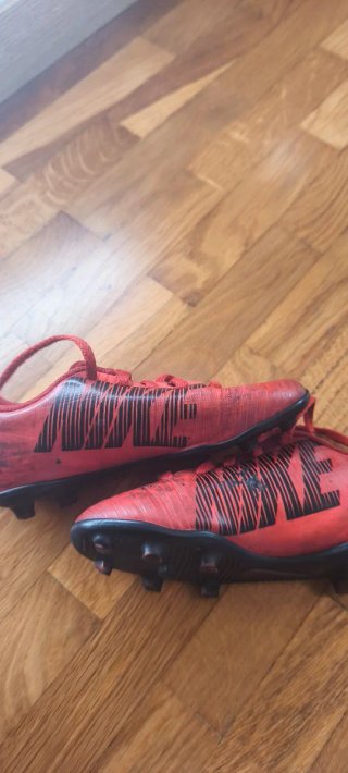 Scarpe da calcio Nike Taglia 30 Rosse