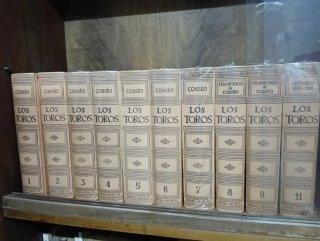 Enciclopedia Los Toros de Cossío