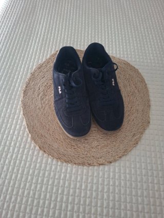 Zapatillas Fila Azul Marino y Rosa