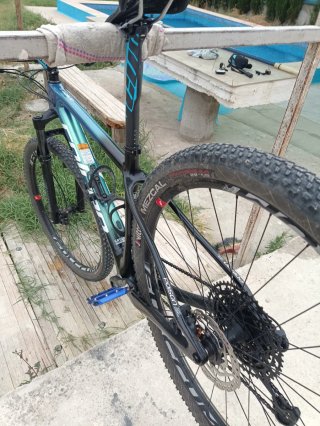 Bicicleta Coluer de carbono