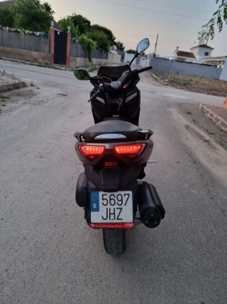 Yamaha X-max 125cc Negra/Gris