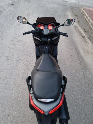 Yamaha X-max 125cc Negra/Gris