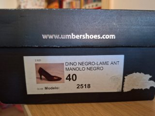 Zapatos de piel Umber negros y plateados