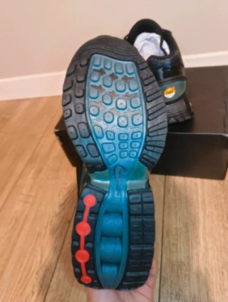Nike Air Max DN x Supreme (T44) NUEVAS con caja