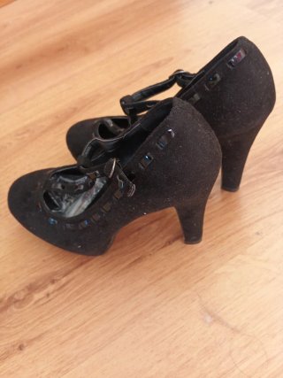 Zapatos Tino Gonzalez Negros Tacón T-Strap