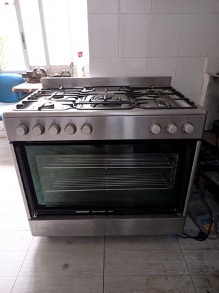 Cocina a gas 5 quemadores
