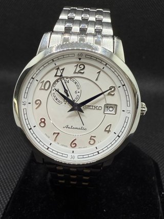 Reloj Seiko Automático Plata y Blanco