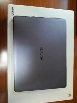 Huawei MateBook 13 Ryzen 5 3500U