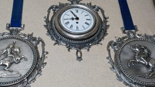 Set 3 piezas reloj cuerda y adornos