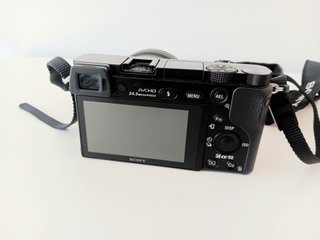 5.442 DISPAROS Sony A6000 + objetivo kit