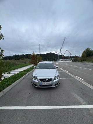 Volvo  V50  2011
