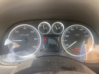 Peugeot 207 2003