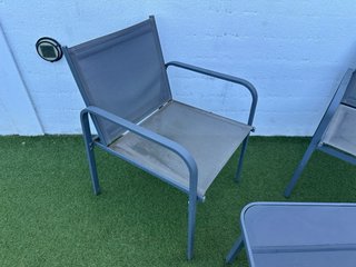 Conjunto Mesa y Sillas Jardín