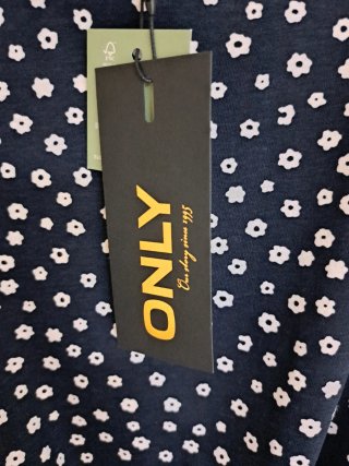 Vestido Only floral azul marino