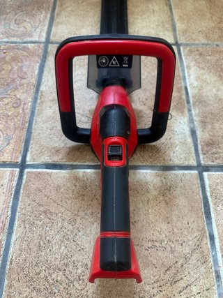 Cortacésped Eléctrico Rojo y Negro