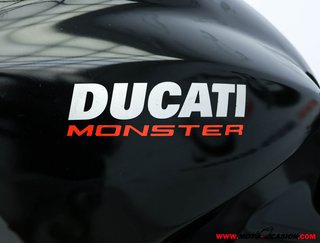 DUCATI MONSTER 821 DARK