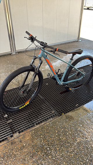 KTM Ultra Sport Talla M Rueda 29