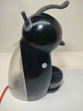 Cafetera Dolce Gusto DeLonghi Negra