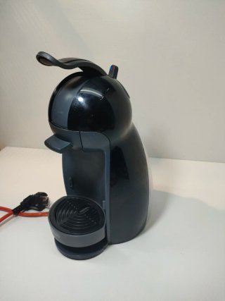 Cafetera Dolce Gusto DeLonghi Negra