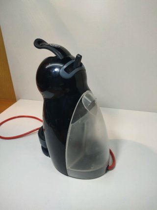 Cafetera Dolce Gusto DeLonghi Negra