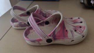 Zuecos niña talla 32