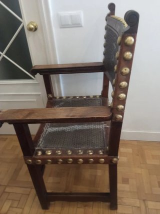 Sillón de madera