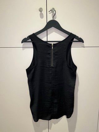 Top negro satinado Stradivarius mujer talla M