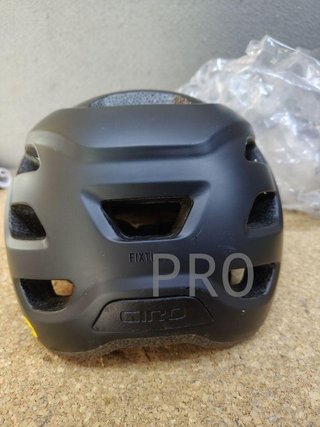 Casco bicicleta giro