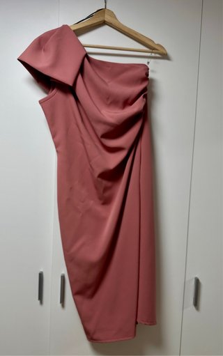 Vestido fiesta rosa asimétrico
