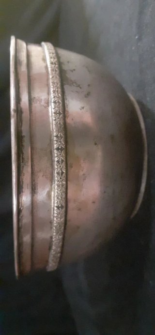 2 Cuencos antiguos de bronce chapado en plata.