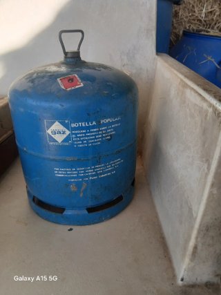 Bombona Camping Gas Medio llena