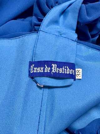 Vestido azul de fiesta con flores