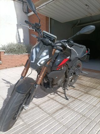 Hanway 125 Naked Negra